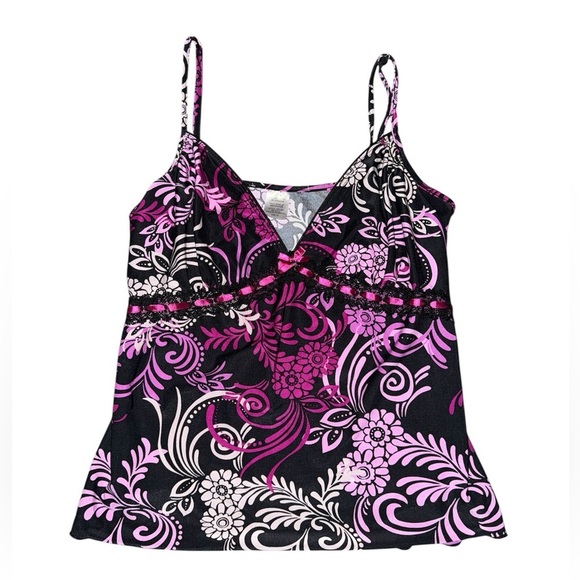 Y2K Inspired Tank Top - Picture 1 of 3